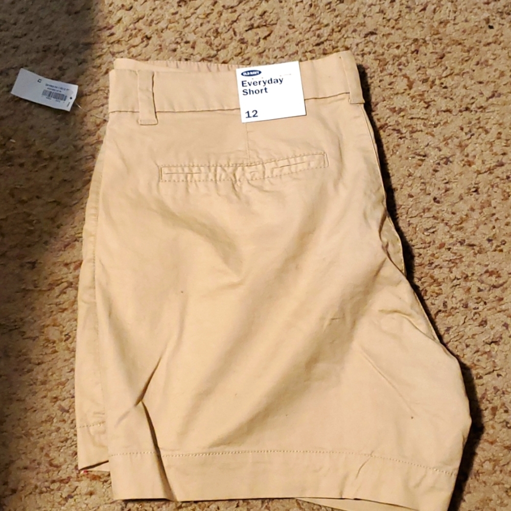 Old Navy Everyday Short